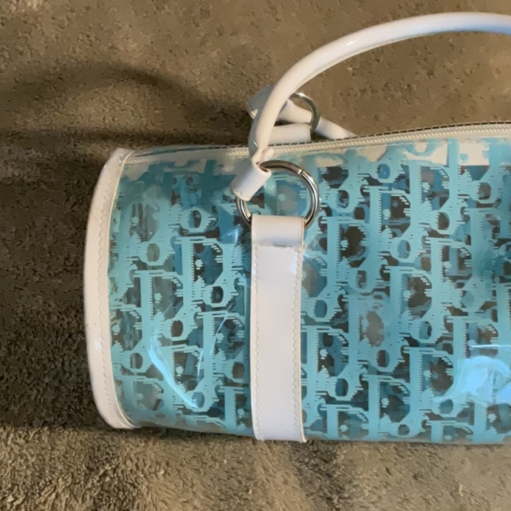 Trendy Clear Blue White Cosmetic Stadium Bag with Vintage Charm - Picture 2 of 9